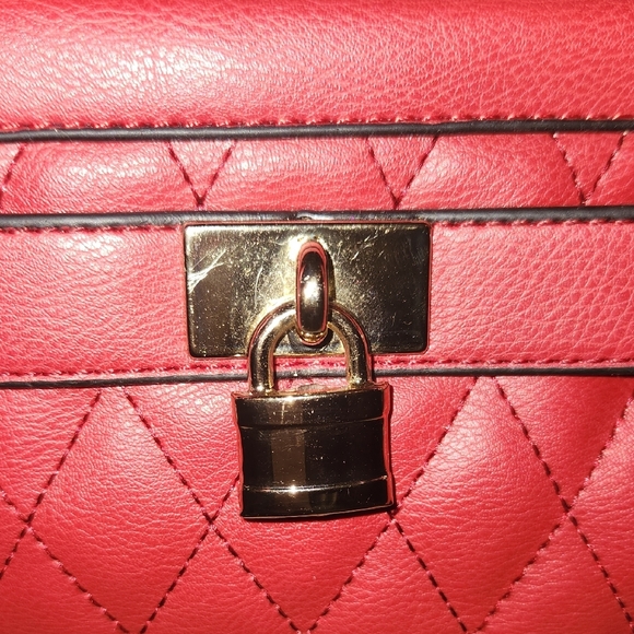 Christian Lacroix Red Quilted Handbag - Picture 6 of 9